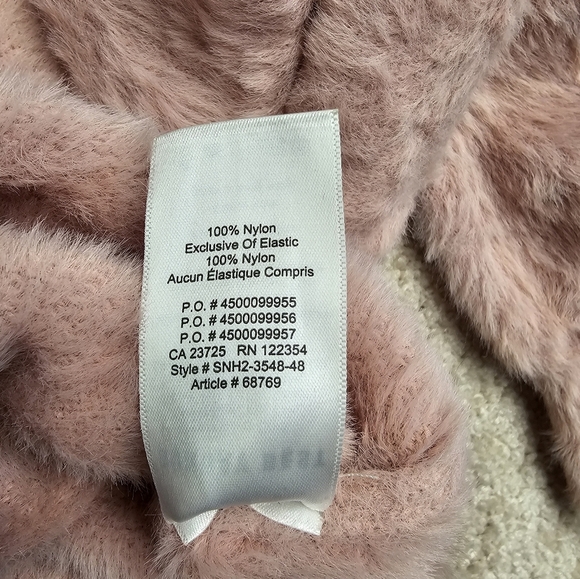 Aritzia Sunday Best Kitten Sweater Size M blush pink - Picture 3 of 4